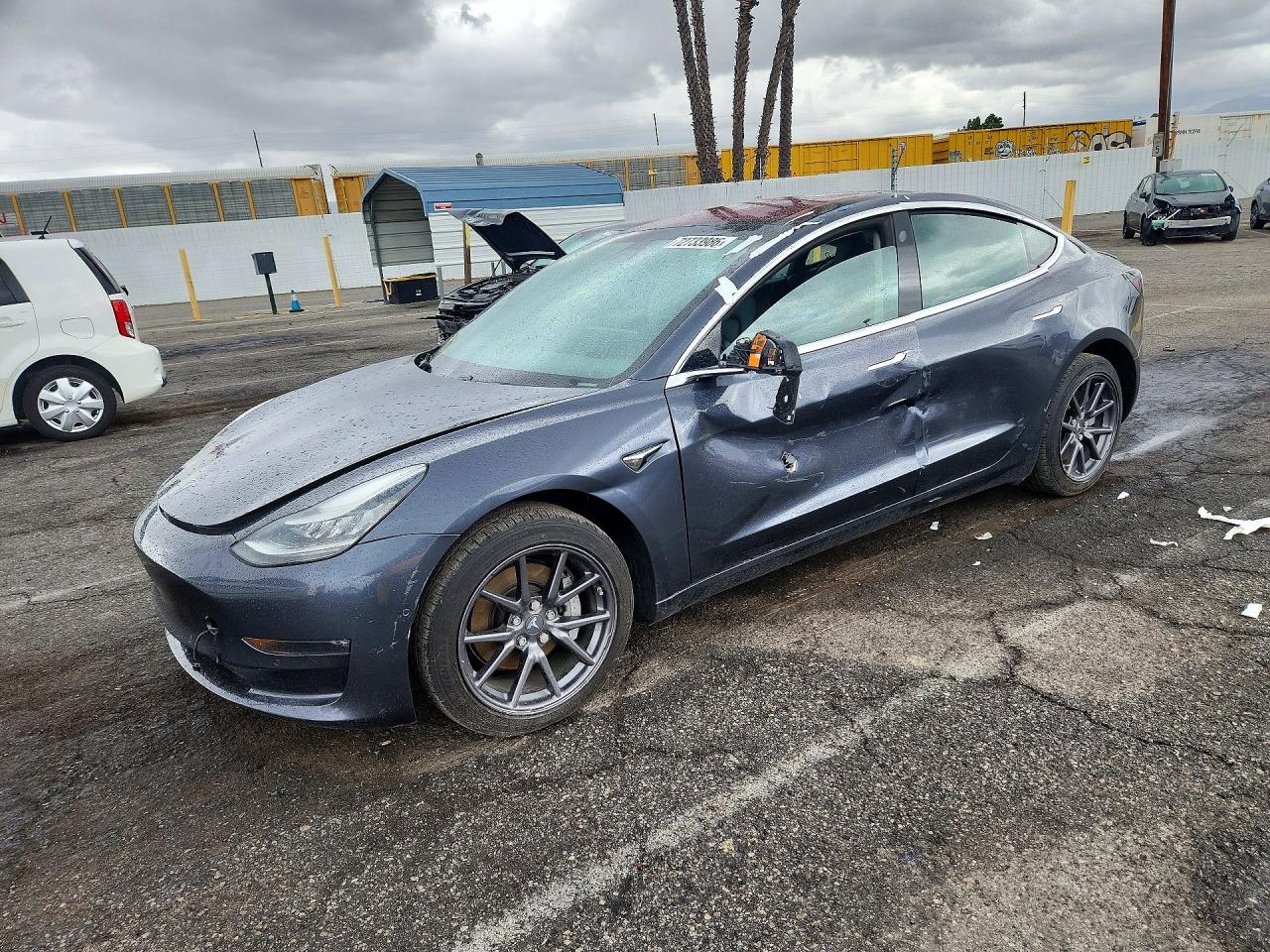 2018 TESLA MODEL 3 | 5YJ3E1EBXJF130790 | UPCARS