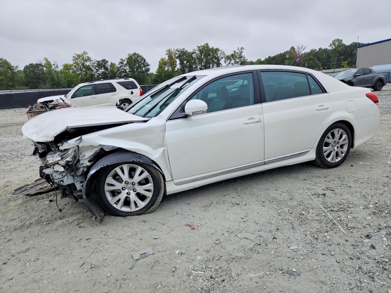 2011 TOYOTA AVALON BASE | 4T1BK3DB2BU405722 | UPCARS