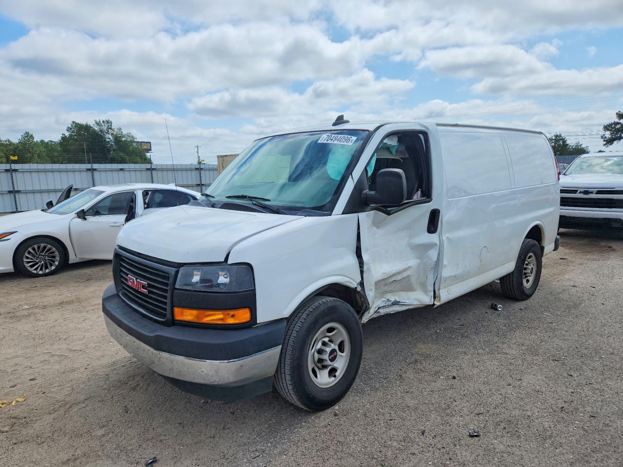 2020 GMC SAVANA G2500 | 1GTW7AFB7L1163778 | UPCARS