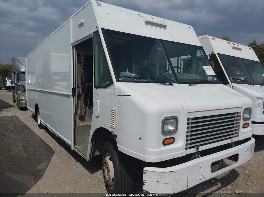 2013 FREIGHTLINER CHASSIS M LINE WALK-IN VAN | 4UZAC3DV1DCFF6903 | UPCARS