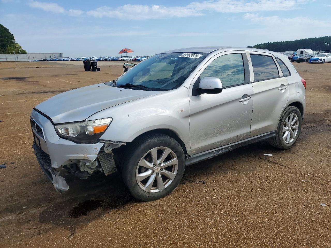 2015 MITSUBISHI OUTLANDER ES | 4A4AP3AUXFE053053 | UPCARS