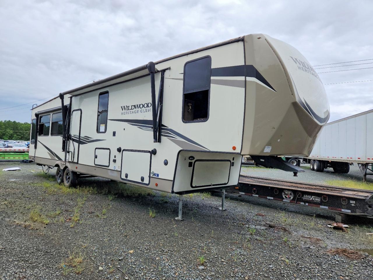 2022 FOREST RIVER WILDWOOD CAMPER | 4X4FWBN24NV707167 | UPCARS