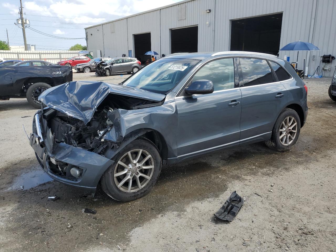2011 AUDI Q5 PREMIUM | WA1CFAFP4BA090024 | UPCARS