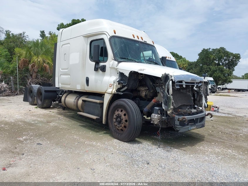 2016 FREIGHTLINER CASCADIA 125 | 3AKJGLD56GSGV0838 | UPCARS