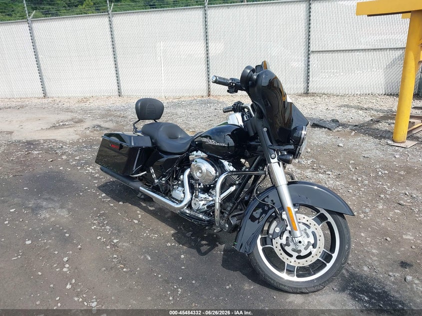 2012 HARLEY-DAVIDSON FLHX STREET GLIDE | 1HD1KBM18CB692321 | UPCARS