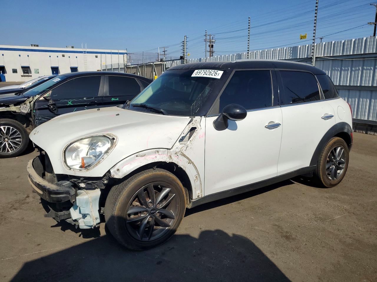 2014 MINI COOPER COUNTRYMAN | WMWZB3C52EWR39663 | UPCARS