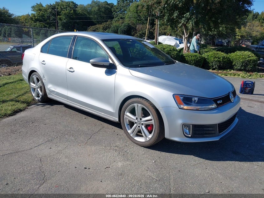 2015 VOLKSWAGEN JETTA 2.0T GLI SE | 3VW4T7AJ6FM263069 | UPCARS