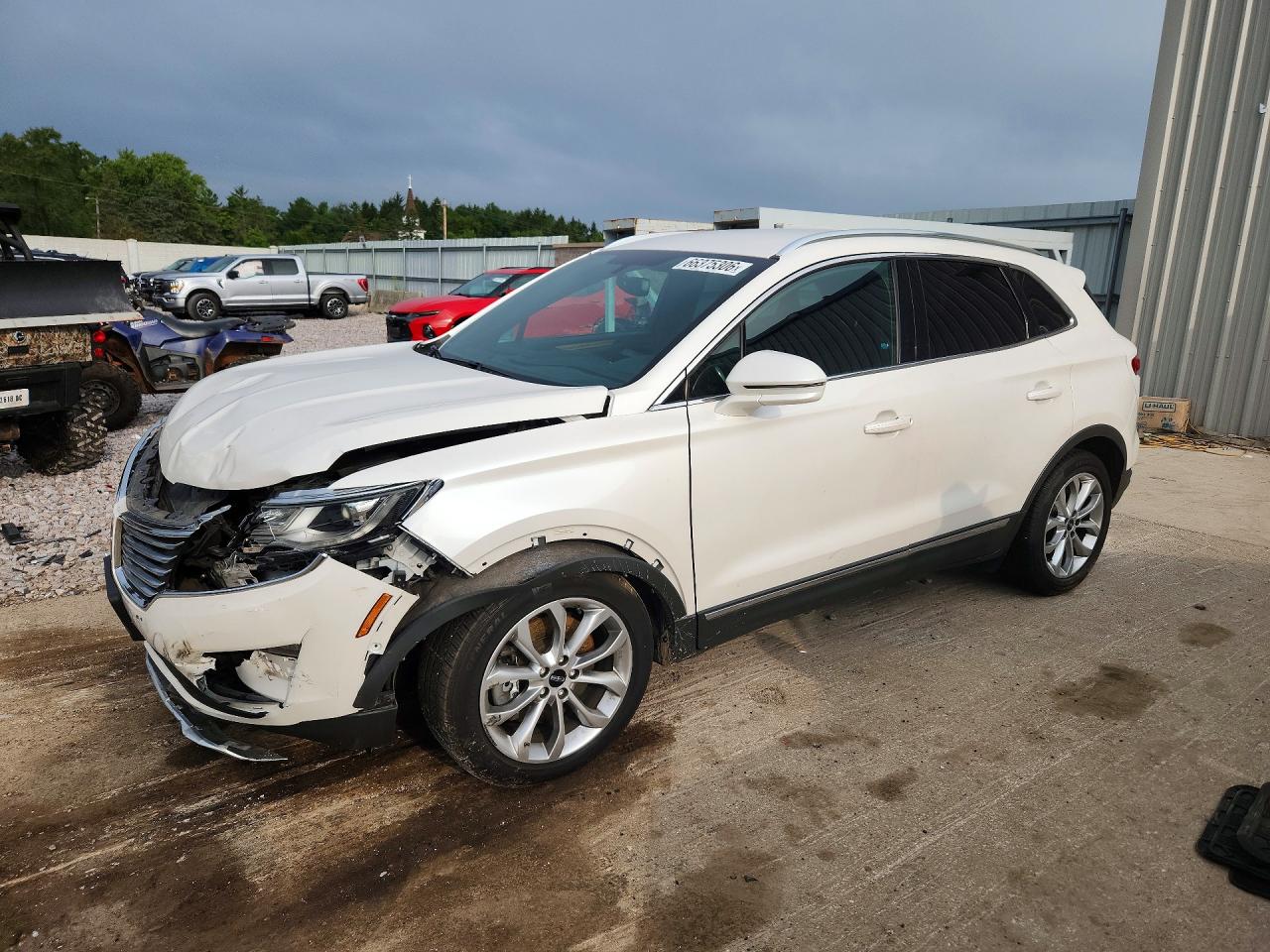 2016 LINCOLN MKC SELECT | 5LMCJ2D90GUJ01050 | UPCARS