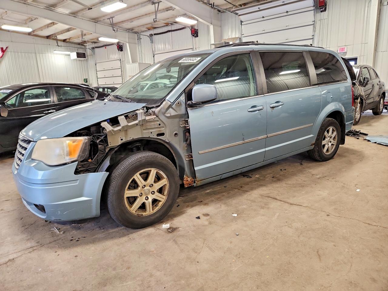 2010 CHRYSLER MINIVAN TOURING | 2A4RR5D10AR184094 | UPCARS