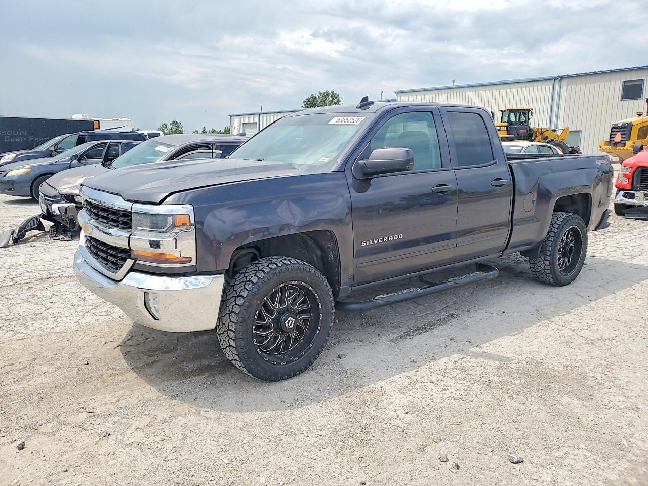 2016 CHEVROLET SILVERADO K1500 LT | 1GCVKREH9GZ255528 | UPCARS