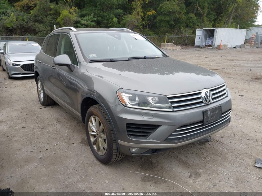 2016 VOLKSWAGEN TOUAREG VR6 SPORT | WVGEF9BP2GD010160 | UPCARS