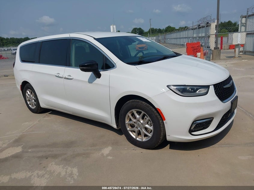 2024 CHRYSLER PACIFICA TOURING L | 2C4RC1BG7RR135719 | UPCARS