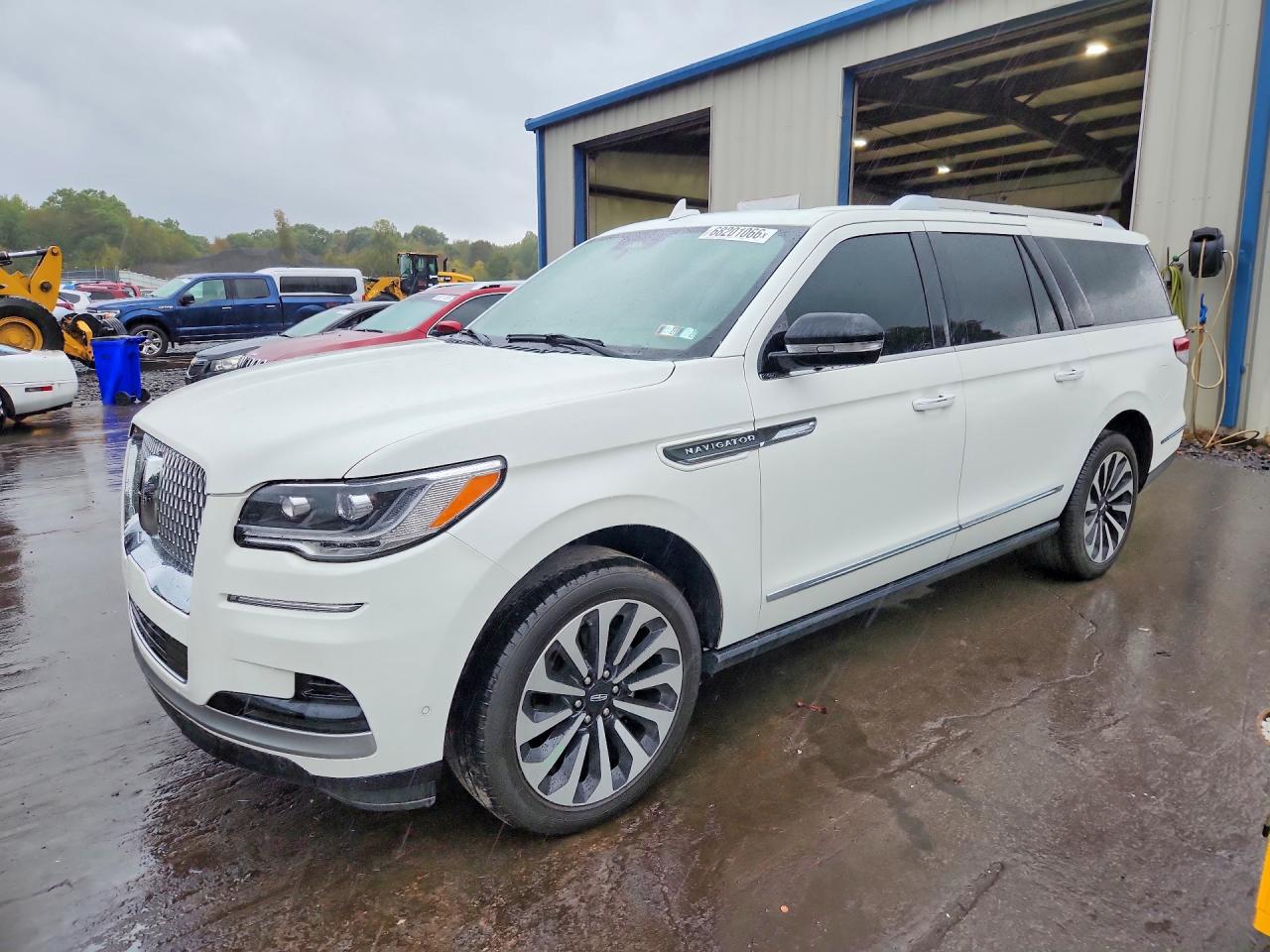 2023 LINCOLN NAVIGATOR L RESERVE | 5LMJJ3LG8PEL01102 | UPCARS