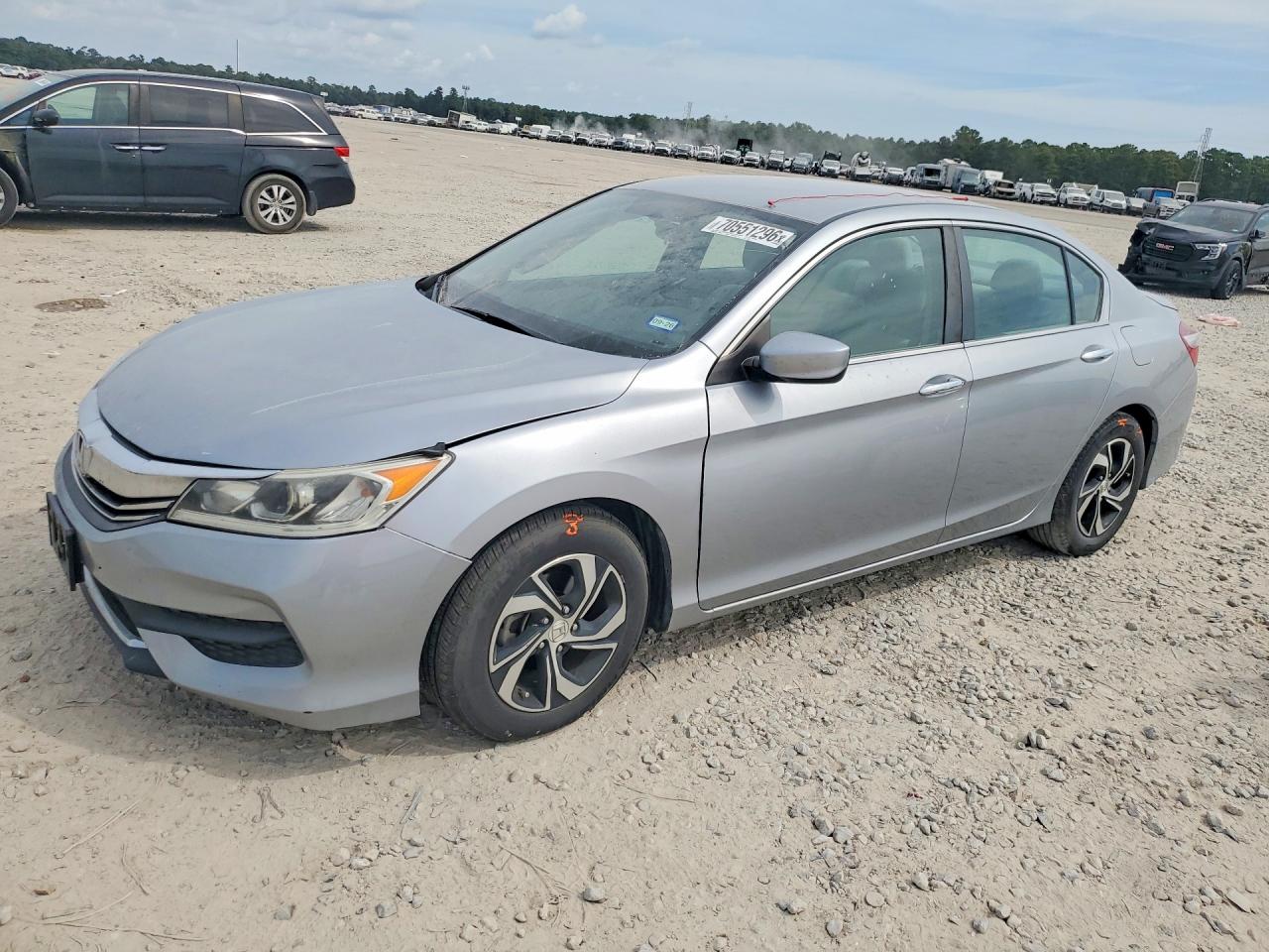 2017 HONDA ACCORD LX | 1HGCR2F38HA119616 | UPCARS