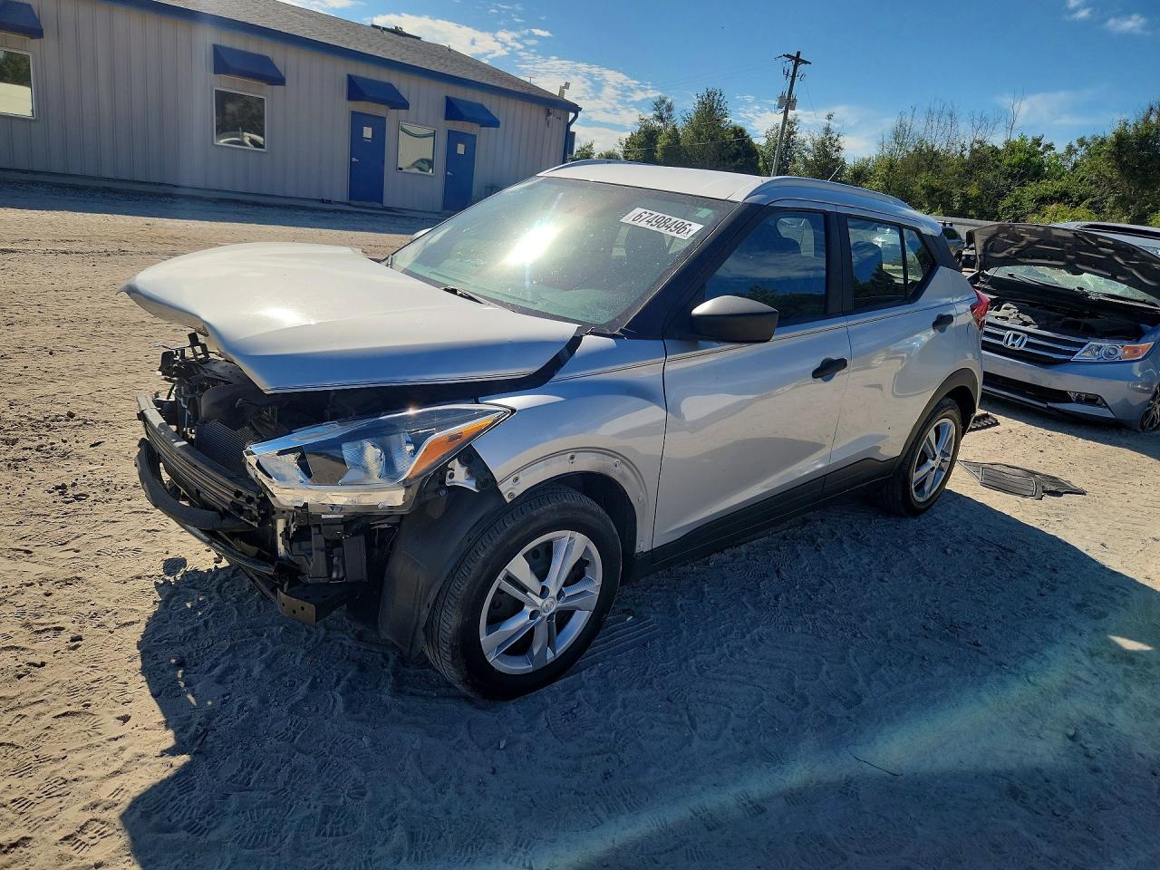 2019 NISSAN KICK S | 3N1CP5CU8KL565092 | UPCARS