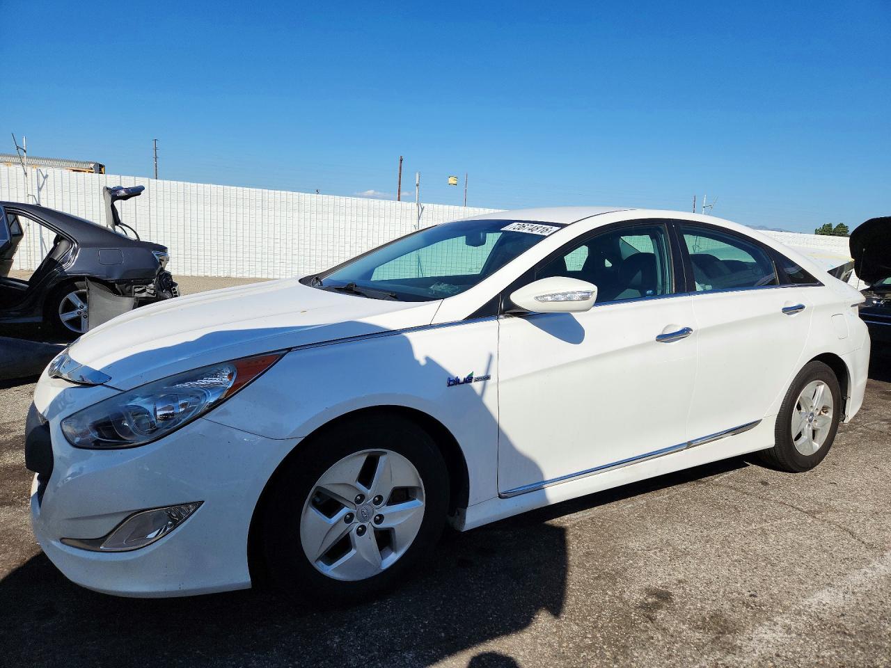 2012 HYUNDAI SONATA HYBRID | KMHEC4A48CA057000 | UPCARS