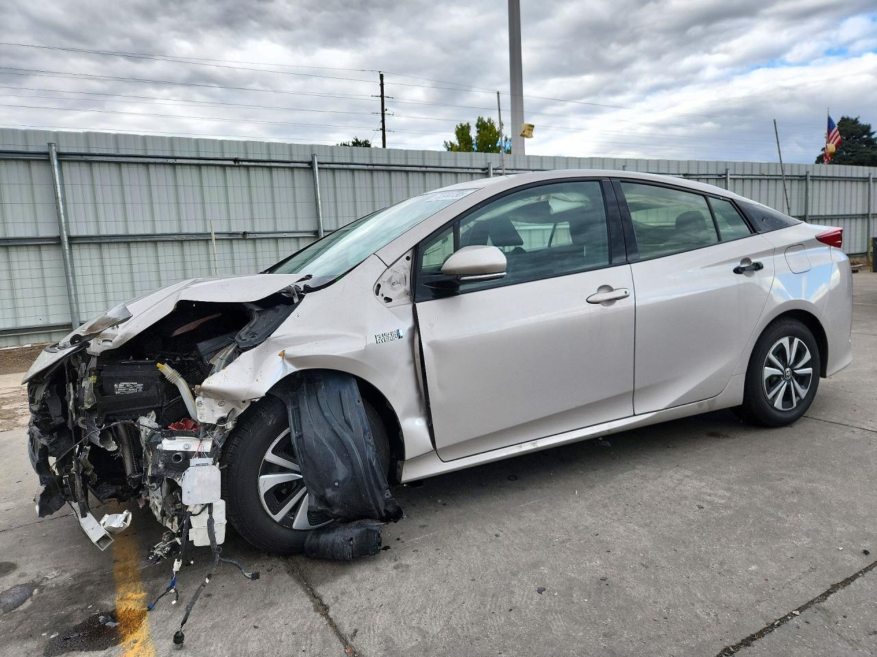 2017 TOYOTA PRIUS PREMIUM | JTDKARFP0H3000735 | UPCARS
