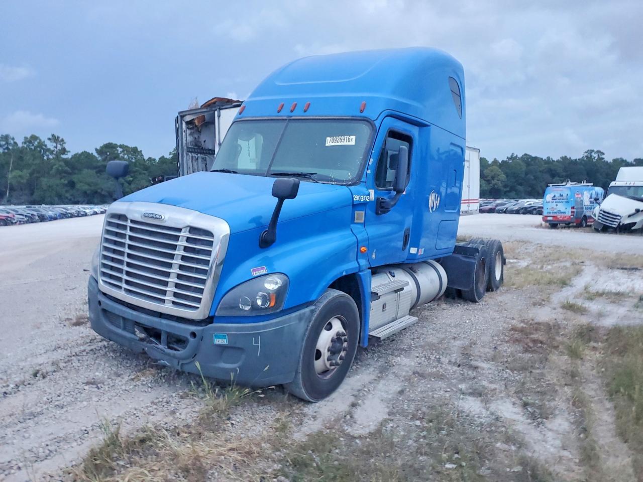 2020 FREIGHTLINER ALL OTHER SEMI TRUCK | 3AKJGLDR4LSLP1902 | UPCARS
