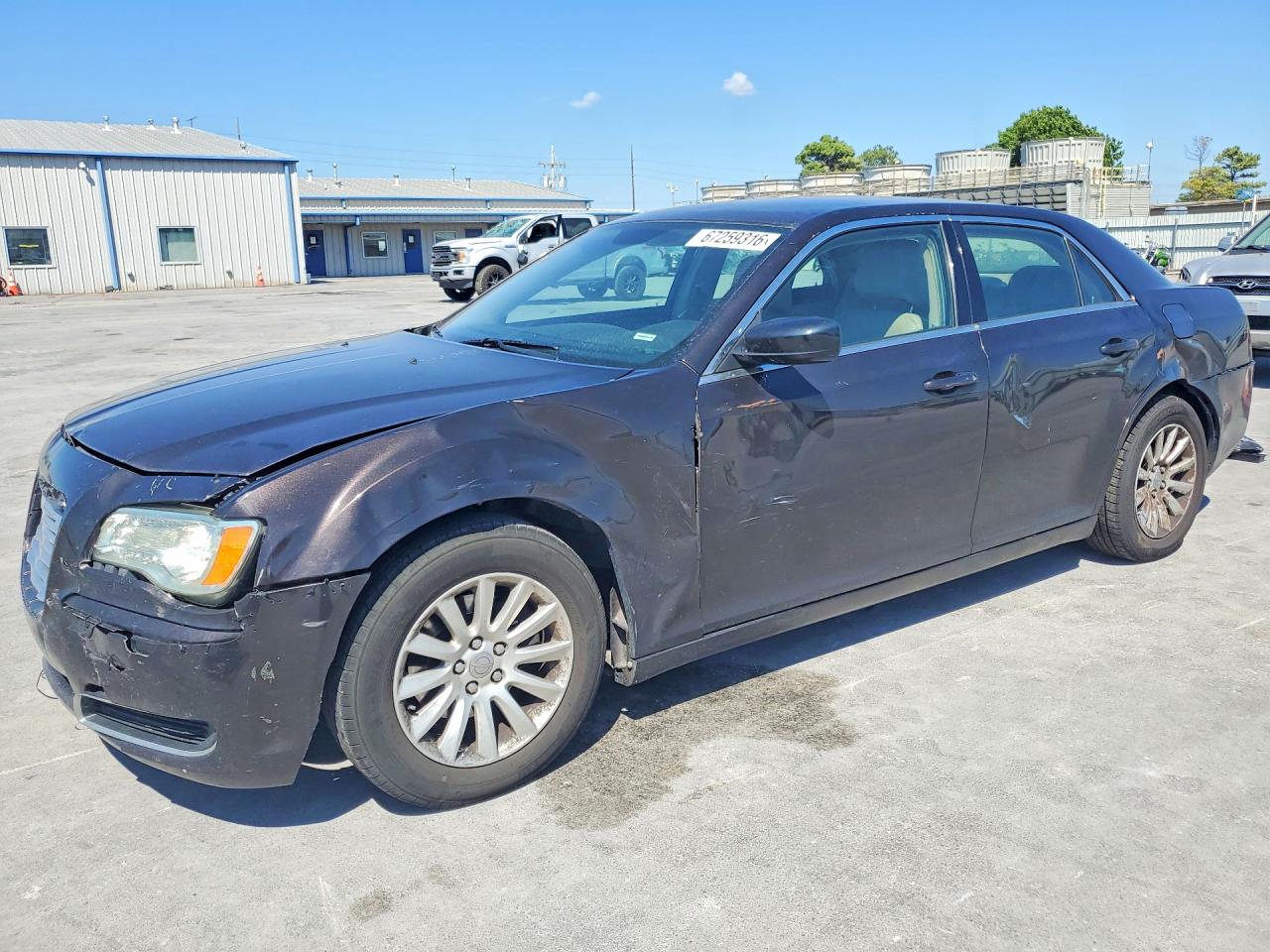 2013 CHRYSLER 300 | 2C3CCAAG4DH565752 | UPCARS