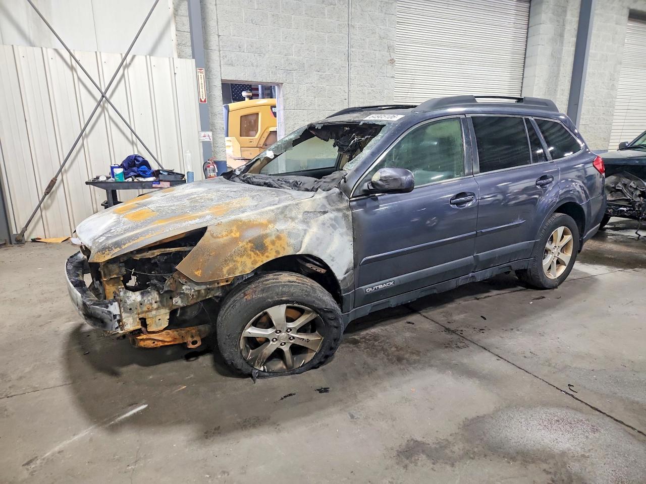2014 SUBARU OUTBACK 2.5I LIMITED | 4S4BRCLC8E3294917 | UPCARS
