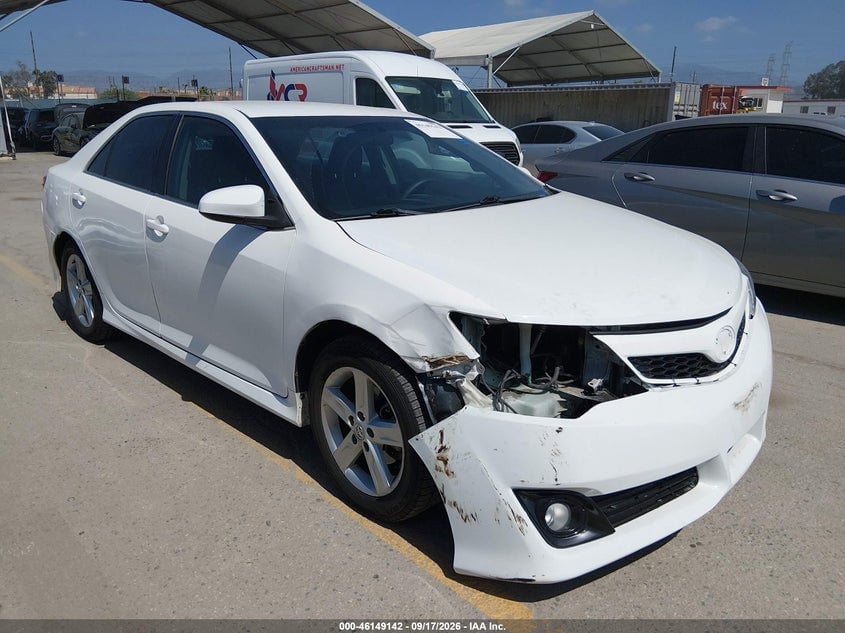 2014 TOYOTA CAMRY SE | 4T1BF1FK3EU387709 | UPCARS