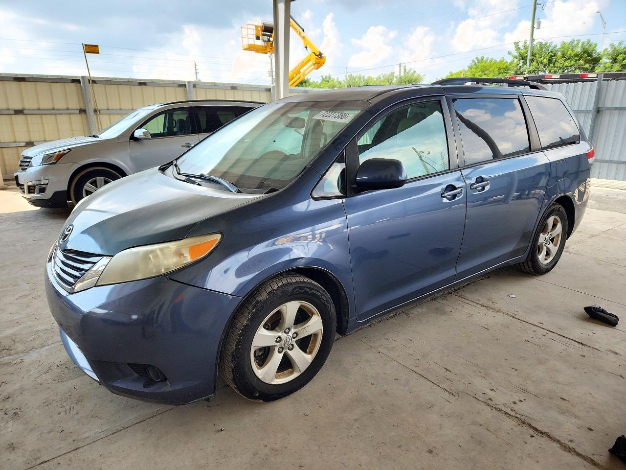 2014 TOYOTA SIENNA LE | 5TDKK3DCXES415114 | UPCARS