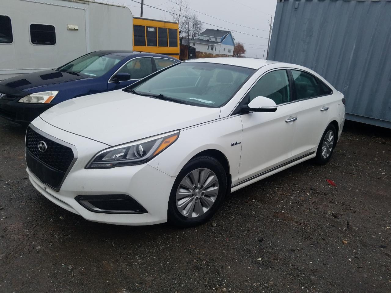 2016 HYUNDAI SONATA | KMHE24L1XGA008134 | UPCARS