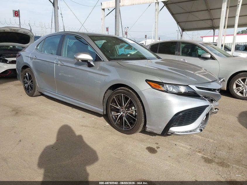 2024 TOYOTA CAMRY SE | 4T1G11AK1RU227748 | UPCARS