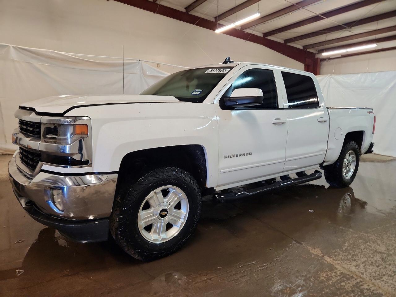 2017 CHEVROLET SILVERADO K1500 LT | 3GCUKREC4HG300926 | UPCARS