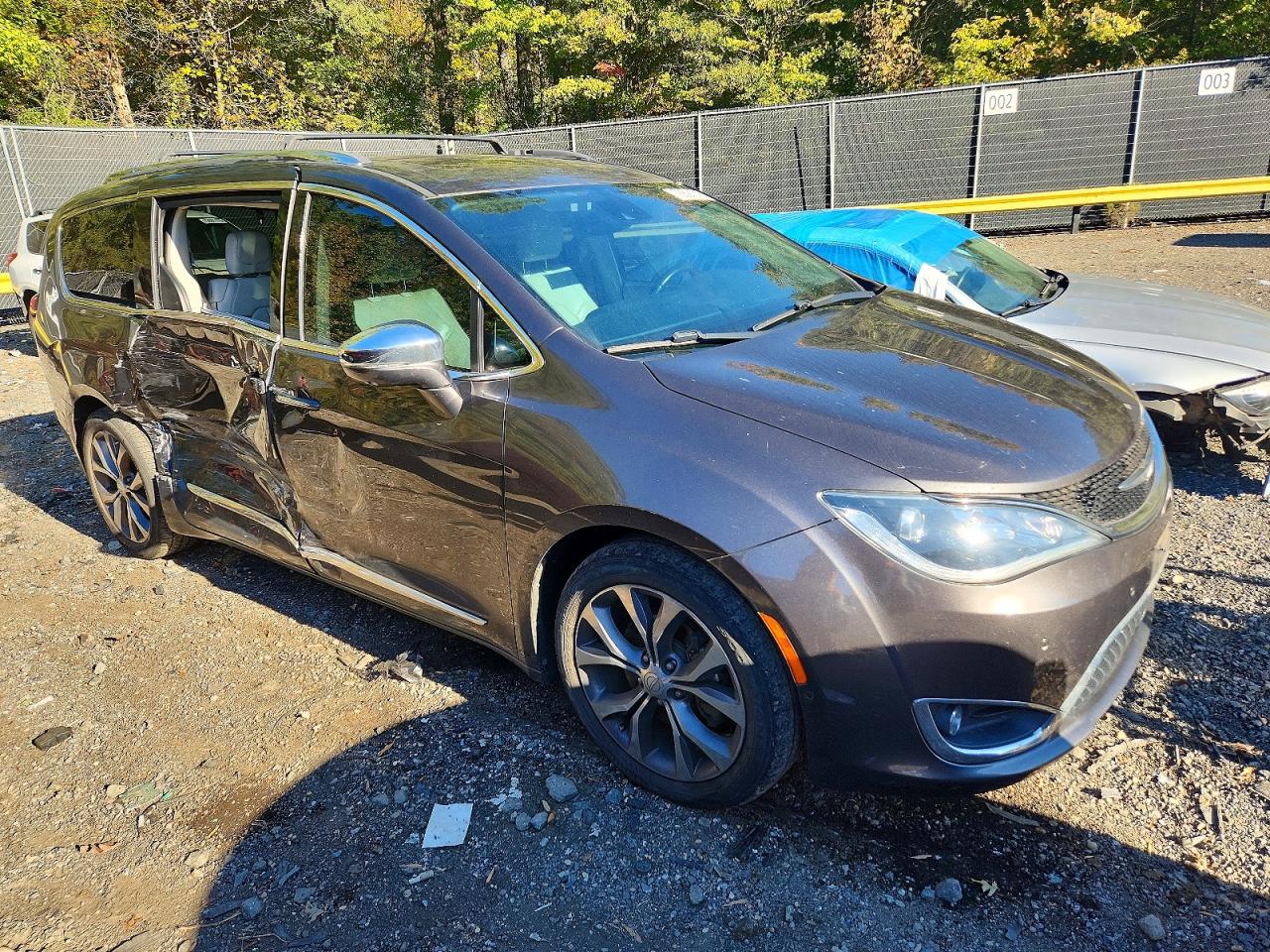 2017 CHRYSLER PACIFICA LIMITED | 2C4RC1GG2HR599430 | UPCARS