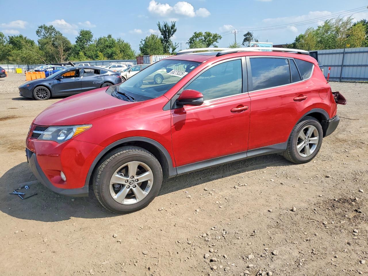 2015 TOYOTA RAV4 XLE | JTMRFREV2FD126196 | UPCARS