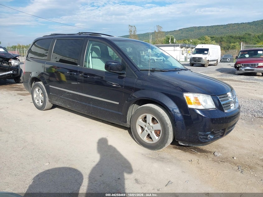 2010 DODGE GRAND CARAVAN SXT | 2D4RN5D17AR411740 | UPCARS