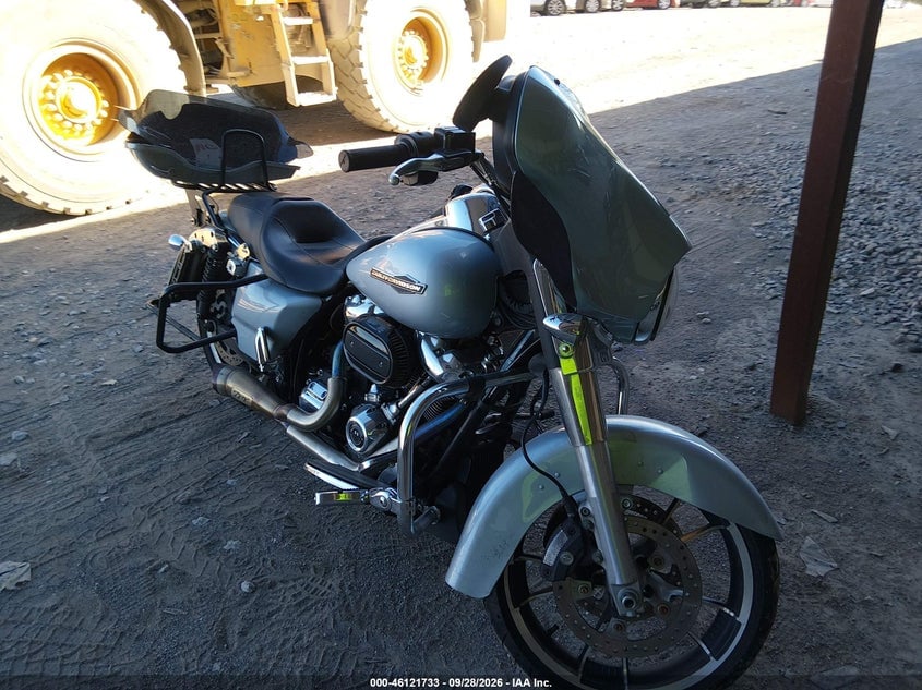 2023 HARLEY-DAVIDSON FLHX | 1HD1KBC11PB617113 | UPCARS