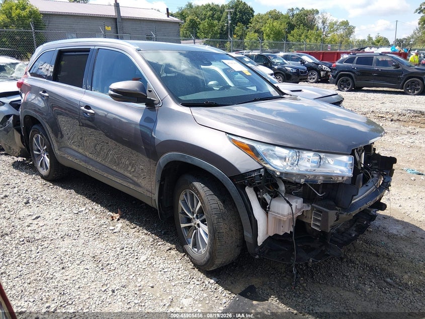 2019 TOYOTA HIGHLANDER XLE | 5TDJZRFHXKS588288 | UPCARS