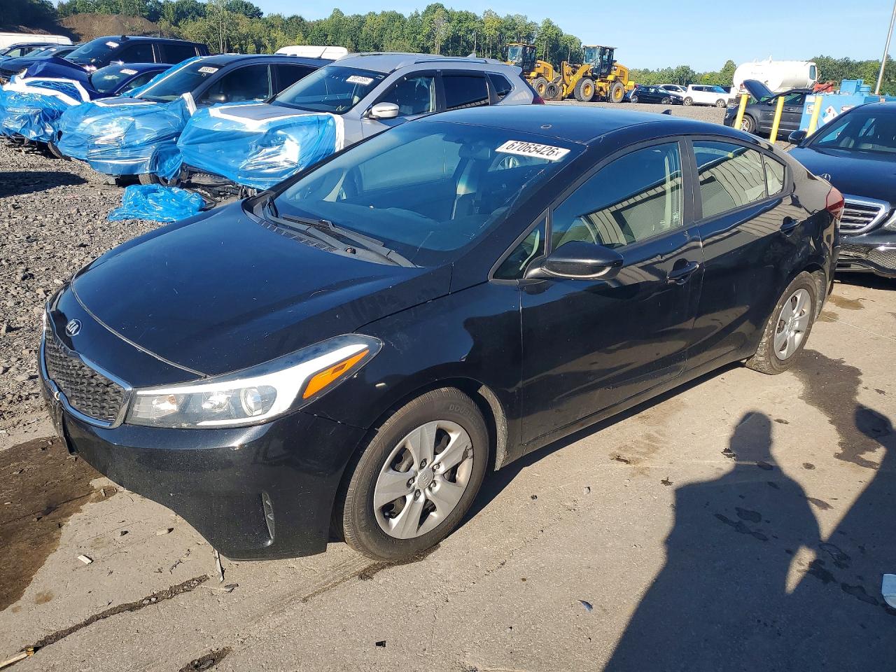 2018 KIA FORTE LX | 3KPFK4A75JE282460 | UPCARS