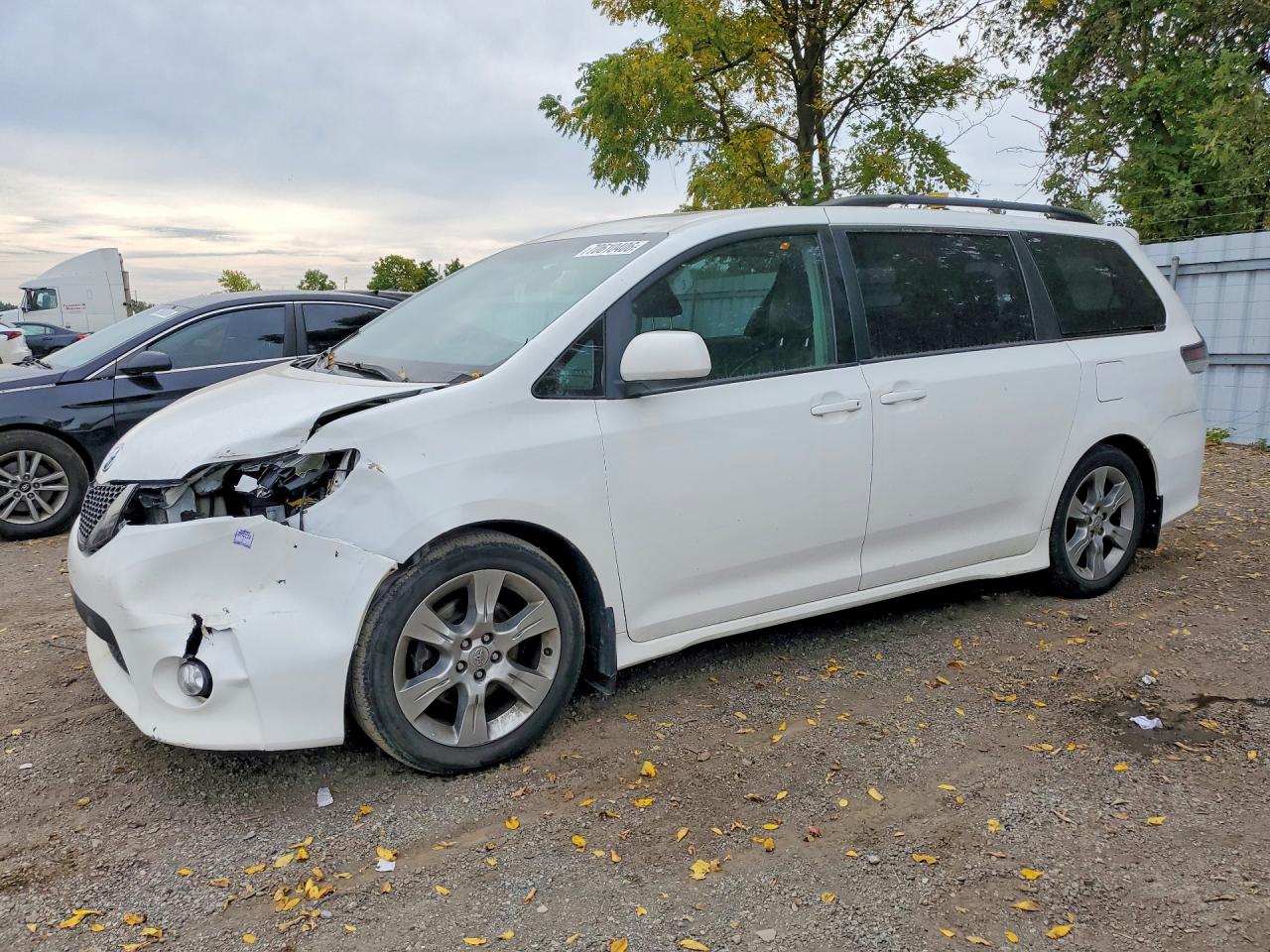 2012 TOYOTA SIENNA SPORT | 5TDXK3DC3CS243740 | UPCARS