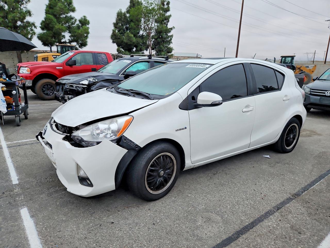 2012 TOYOTA PRIUS FOUR | JTDKDTB39C1028061 | UPCARS