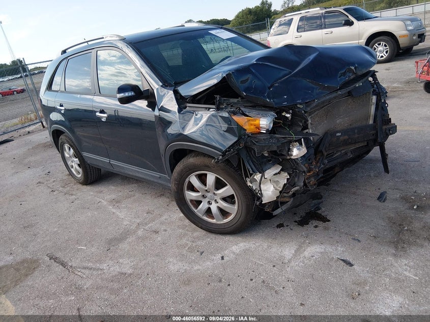 2012 KIA SORENTO LX | 5XYKT3A62CG290776 | UPCARS