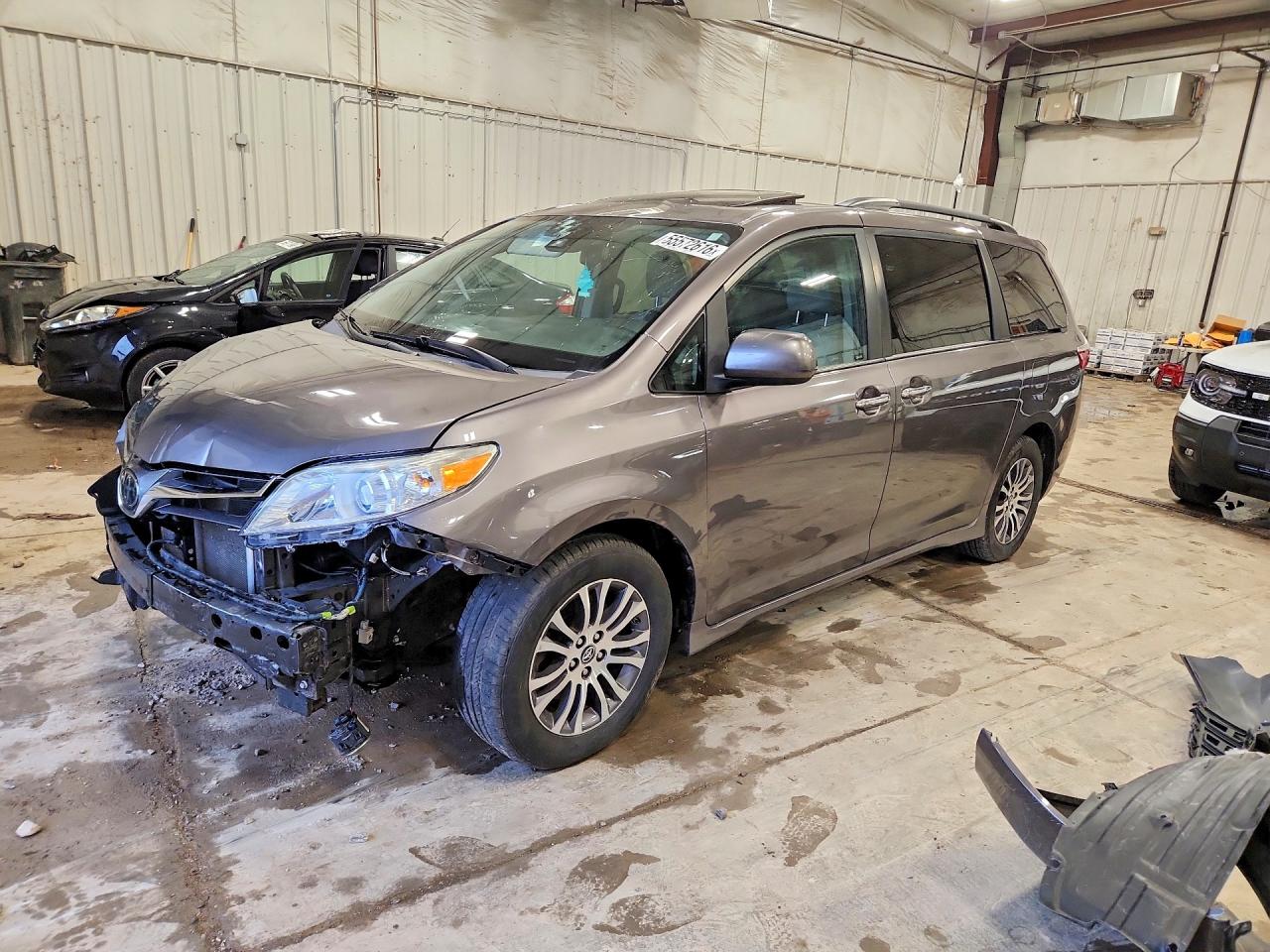 2019 TOYOTA SIENNA XLE 8-PASSENGER | 5TDYZ3DC6KS011678 | UPCARS