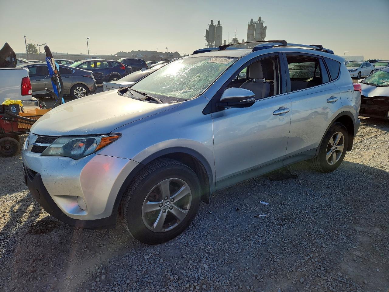 2015 TOYOTA RAV4 XLE | JTMWFREV1FJ044500 | UPCARS