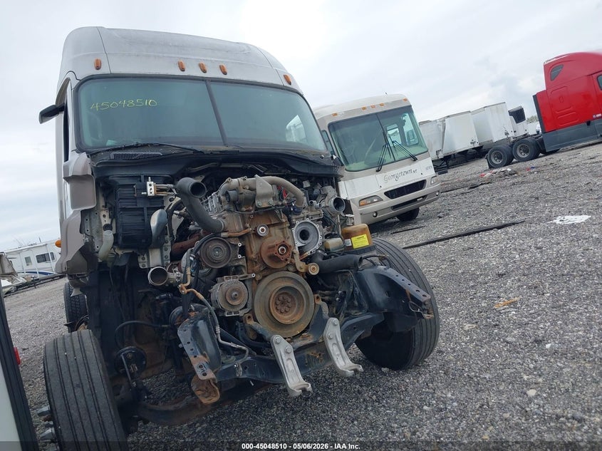 2014 FREIGHTLINER CASCADIA 125 | 3AKJGLD57ESFS6638 | UPCARS