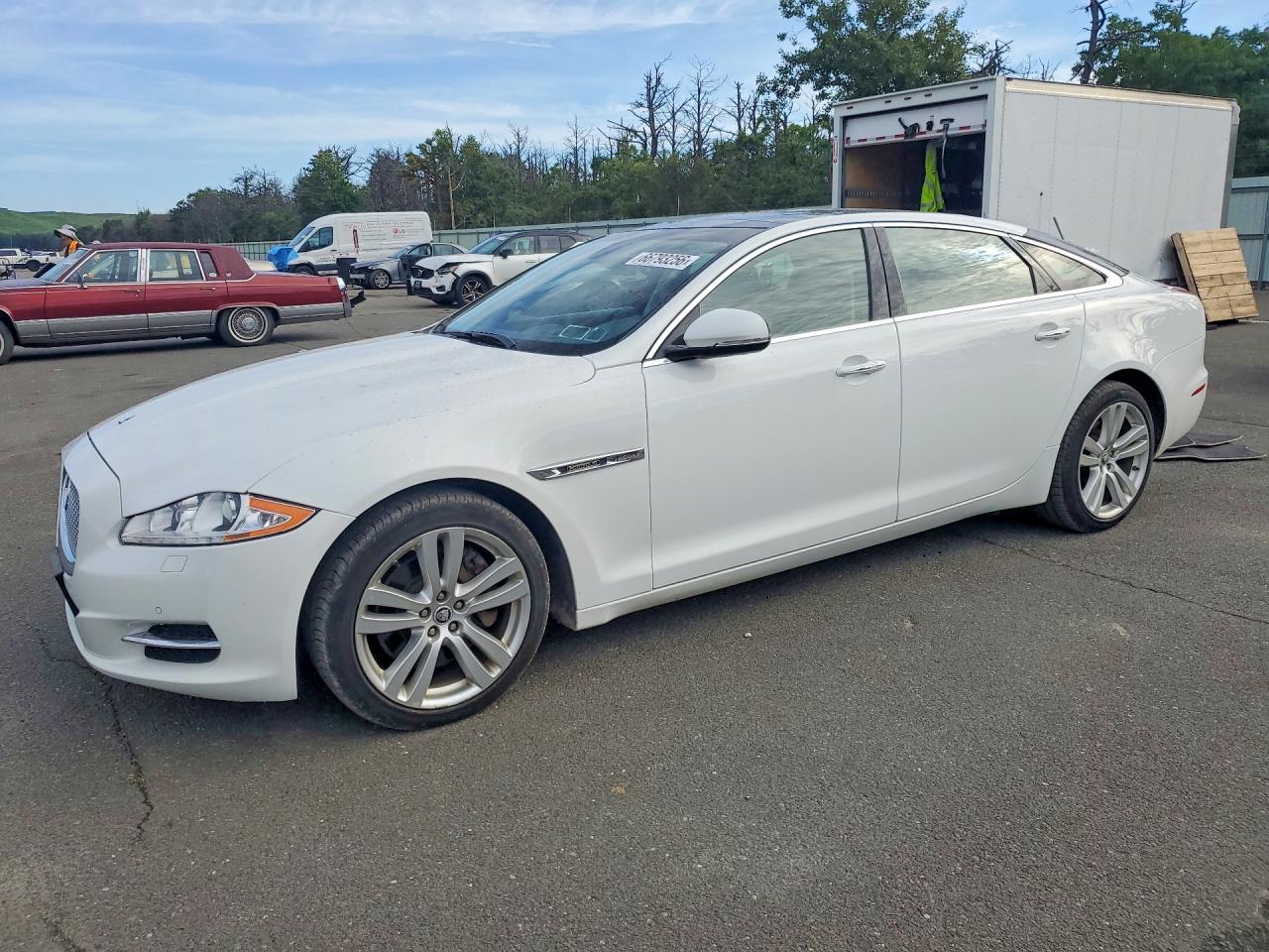 2012 JAGUAR XJ | SAJWA2GB9CLV32698 | UPCARS