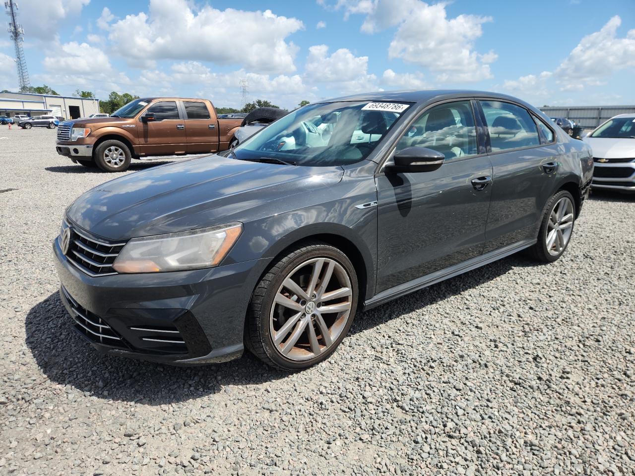 2018 VOLKSWAGEN PASSAT S | 1VWAA7A35JC000740 | UPCARS