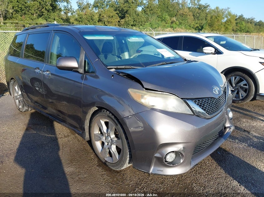 2013 TOYOTA SIENNA SE 8 PASSENGER | 5TDXK3DC5DS369583 | UPCARS
