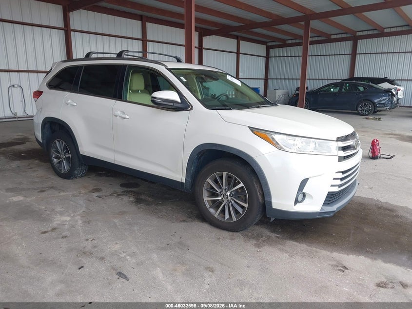 2019 TOYOTA HIGHLANDER XLE | 5TDKZRFH0KS563534 | UPCARS