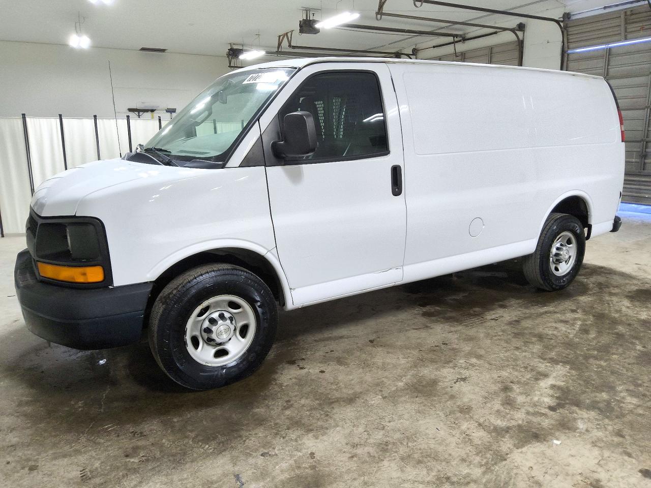 2016 CHEVROLET EXPRESS | 1GCWGAFF0G1331981 | UPCARS