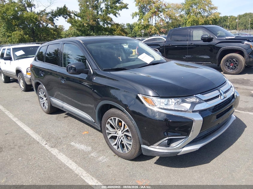 2017 MITSUBISHI OUTLANDER ES | JA4AD2A31HZ061520 | UPCARS