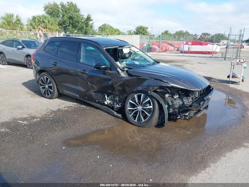 2025 VOLVO XC60 B5 PLUS | YV4M12RC7S1147756 | UPCARS
