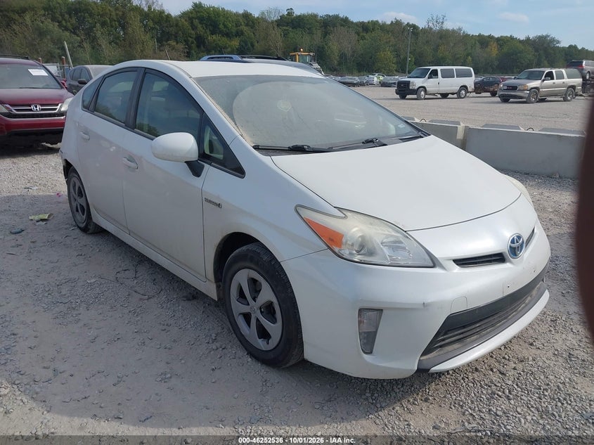 2015 TOYOTA PRIUS TWO | JTDKN3DU4F1928552 | UPCARS