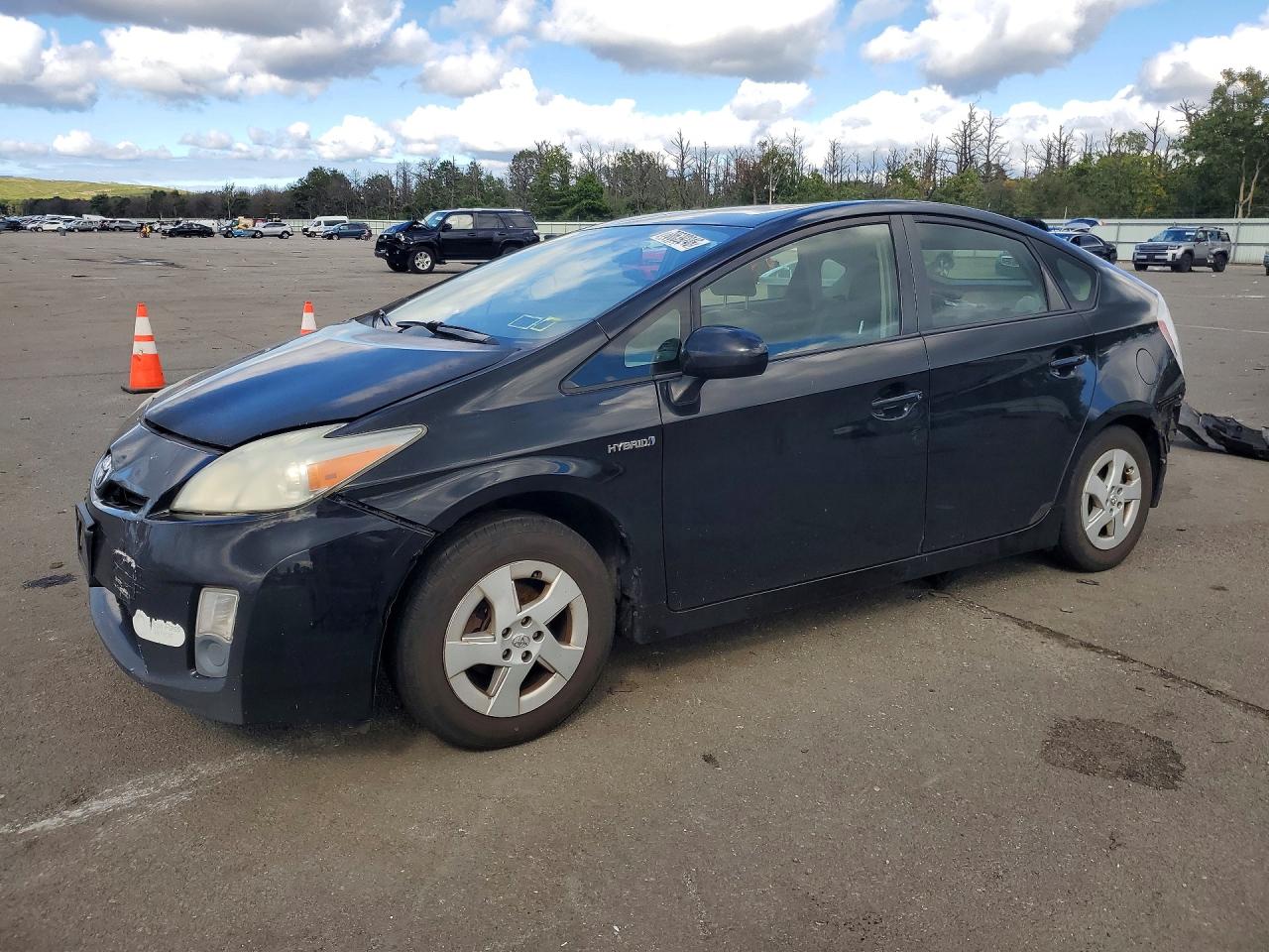 2011 TOYOTA PRIUS THREE | JTDKN3DU0B0255632 | UPCARS